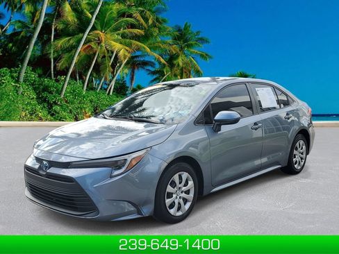 Used 2023 Toyota Corolla LE FWD image 1