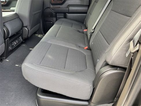 Used 2021 Chevrolet Silverado 1500 LT image 12