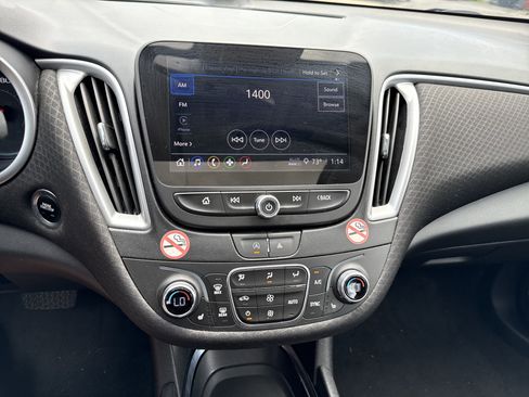 Used 2023 Chevrolet Malibu LT image 24