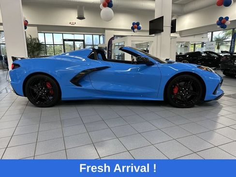 Used 2021 Chevrolet Corvette Stingray Premium Conv w/ Z51 Performance Package RWD image 14