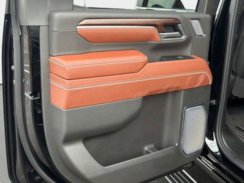 New 2026 GMC Sierra 3500 Denali Ultimate AWD/4WD image 11