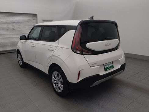 Used 2023 Kia Soul LX image 5