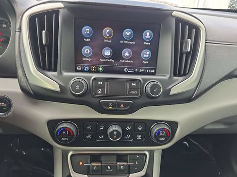 Used 2022 GMC Terrain SLT FWD image 19