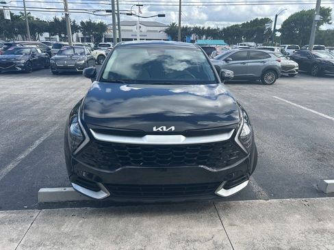 Used 2024 Kia Sportage EX FWD image 2