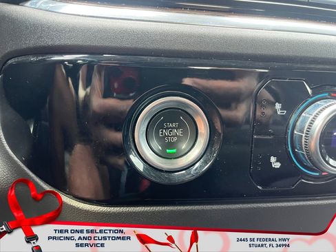 Used 2023 GMC Sierra 1500 Elevation image 28