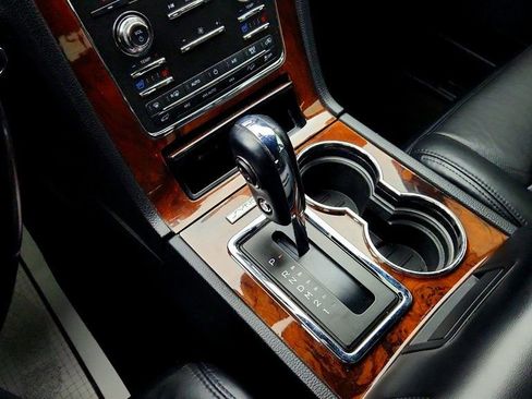 Used 2016 Lincoln Navigator Select AWD/4WD image 17