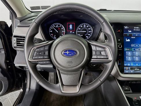 Used 2025 Subaru Outback Premium AWD/4WD image 12