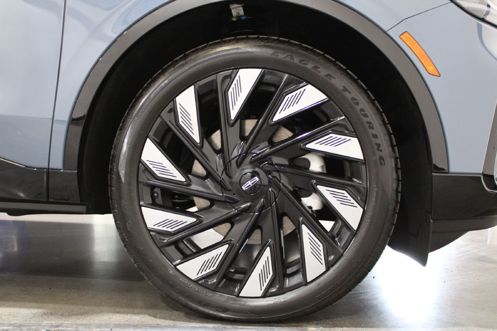 Used 2026 Lincoln Nautilus Reserve AWD/4WD image 15