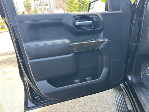 Used 2021 Chevrolet Silverado 1500 RST image 15