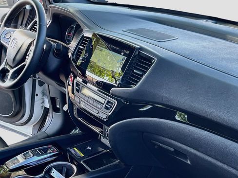Used 2024 Honda Passport Black Edition image 31