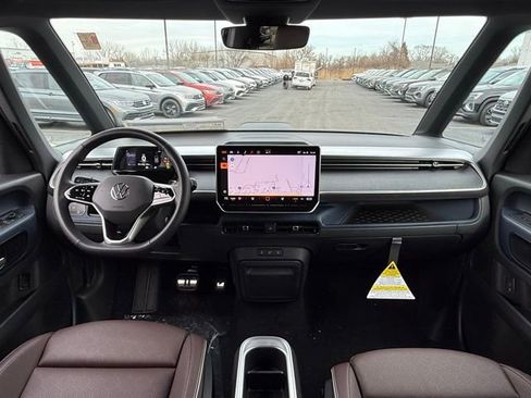 New 2025 Volkswagen ID. Buzz Pro S image 16