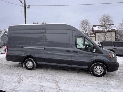Used 2023 Ford Transit 250 148 High Roof Extended AWD image 4