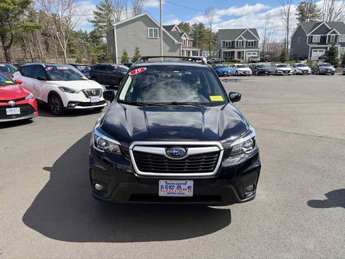 Used 2019 Subaru Forester Premium image 3