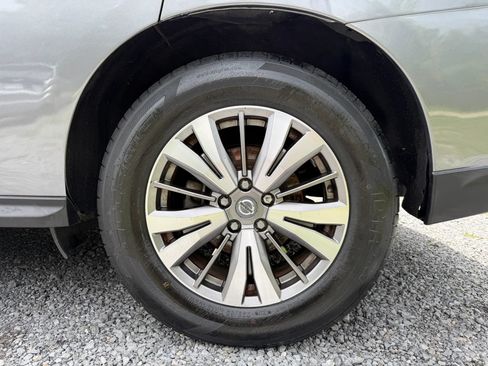 Used 2020 Nissan Pathfinder SL AWD/4WD image 52