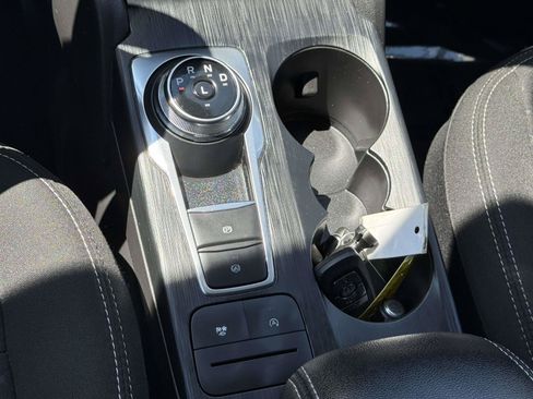 Certified 2025 Ford Escape Active AWD/4WD image 10