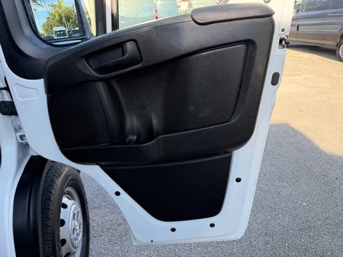Used 2023 RAM ProMaster 2500 FWD image 16