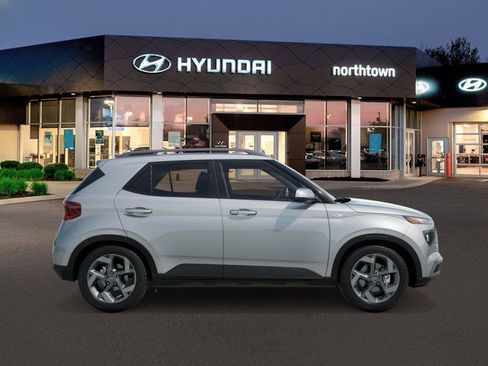 New 2026 Hyundai Venue SEL FWD image 7