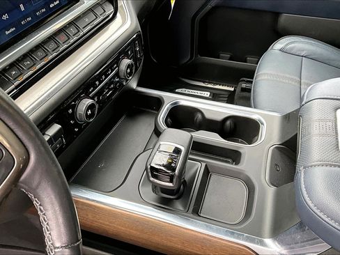 Used 2022 Chevrolet Silverado 1500 High Country image 15