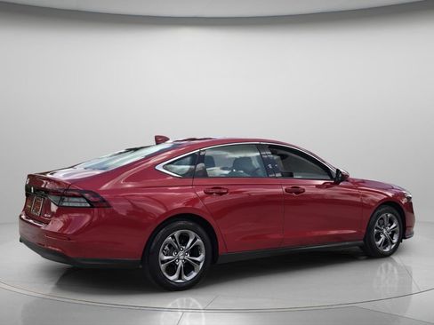 Used 2024 Honda Accord EX image 7