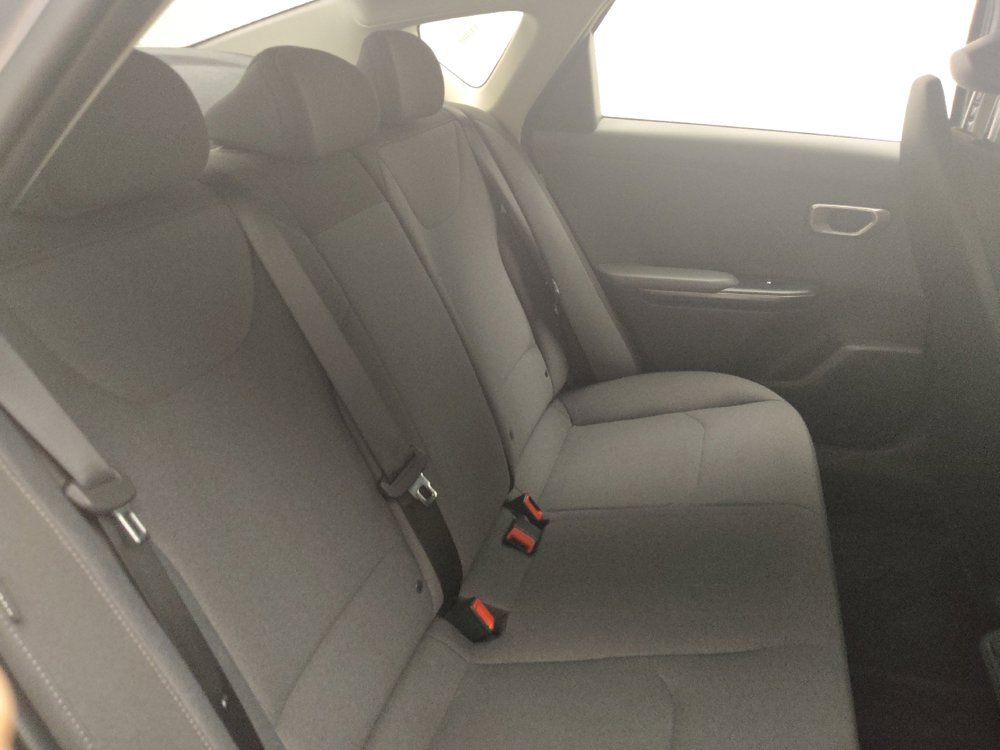 Used 2025 Kia K4 FWD image 19