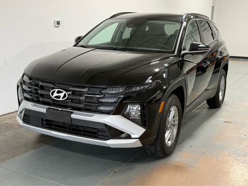 Used 2025 Hyundai Tucson SEL AWD/4WD image 1