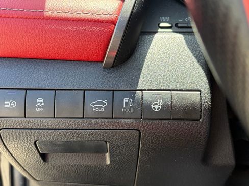 Used 2021 Toyota Camry XSE w/ Navigation Upgrade Package FWD image 8