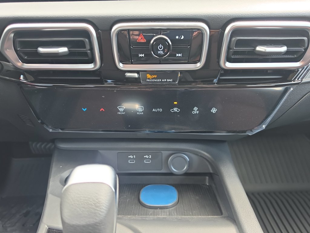 New 2027 Nissan Sentra SR w/ Floor Mat Package FWD image 17