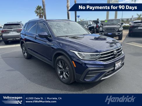 Certified 2023 Volkswagen Tiguan SE FWD image 1