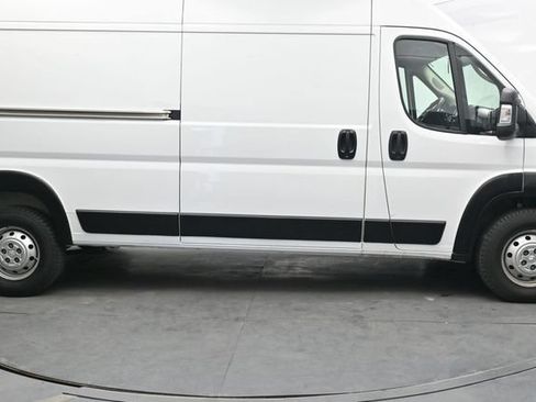 Used 2023 RAM ProMaster 2500 FWD image 9