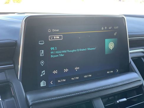 Used 2022 Chevrolet Suburban LT image 10