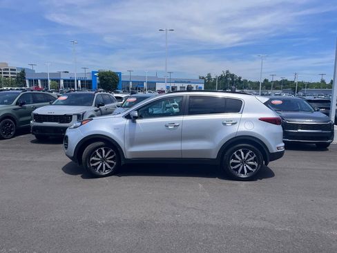 Used 2019 Kia Sportage EX w/ Option Group 040 AWD/4WD image 6