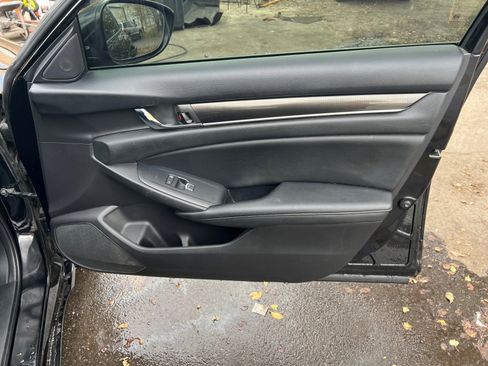 Used 2020 Honda Accord Sport image 17