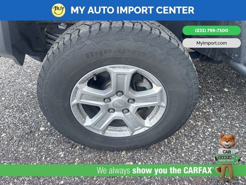 Used 2018 Jeep Wrangler Unlimited Sport S image 6