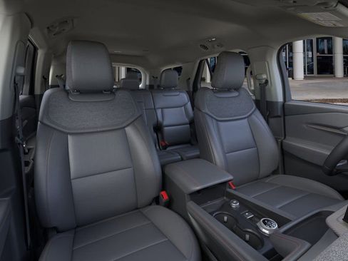 New 2026 Ford Explorer Active w/ Active Comfort Package image 10
