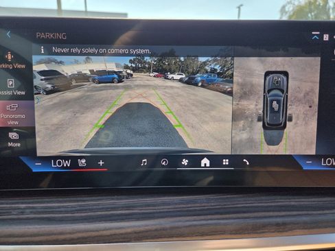 Certified 2024 BMW X5 xDrive40i w/ Premium Package image 25