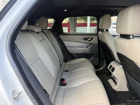 Used 2019 Land Rover Range Rover Velar R-Dynamic SE AWD/4WD image 30