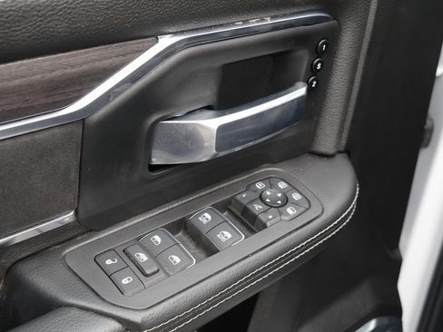 Used 2025 RAM 2500 Laramie image 13