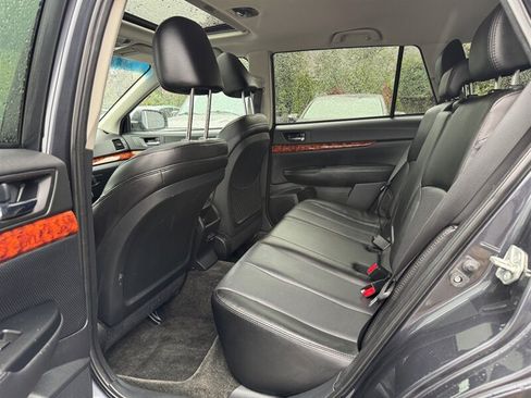 Used 2012 Subaru Outback 2.5i Limited w/ Moonroof Pkg AWD/4WD image 22