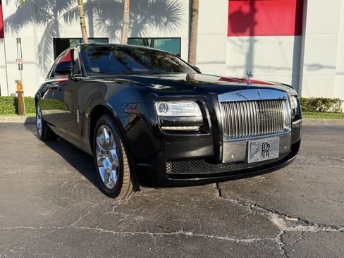 Used 2013 Rolls-Royce Ghost RWD image 5