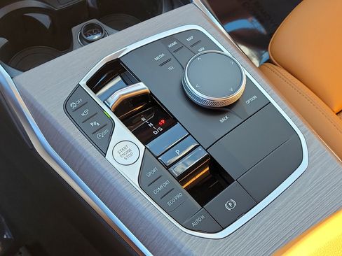 New 2026 BMW 330i Sedan w/ Premium Package image 21