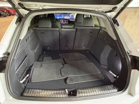 Used 2025 Audi Q5 Premium w/ Premium Plus AWD/4WD image 29