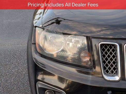 Used 2017 Jeep Compass High Altitude FWD image 8