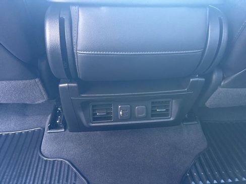 Used 2020 Chevrolet Silverado 1500 LT w/ All-Star Edition image 28