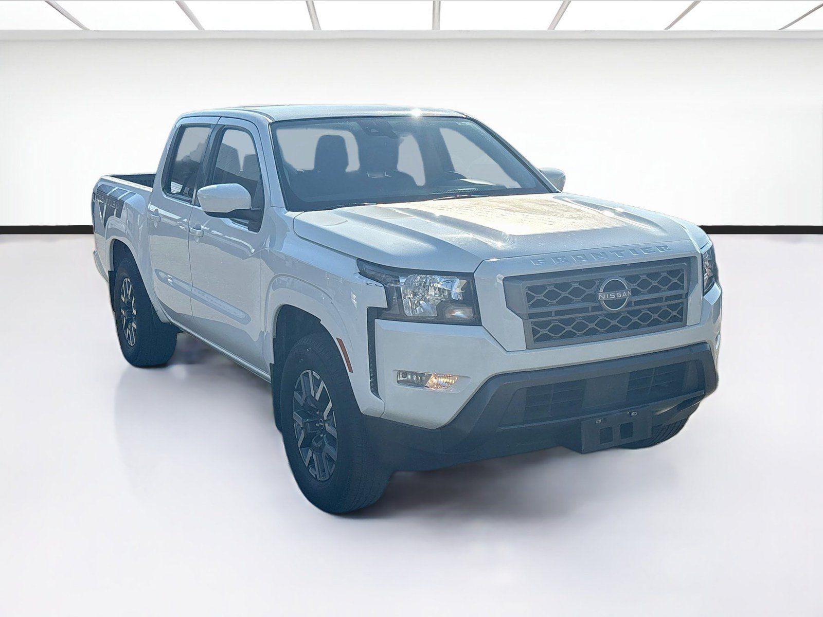 Used 2022 Nissan Frontier SV RWD image 3