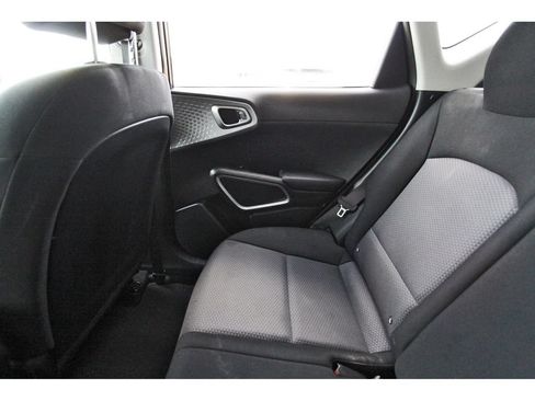 Used 2024 Kia Soul LX w/ Option Group 015 FWD image 13