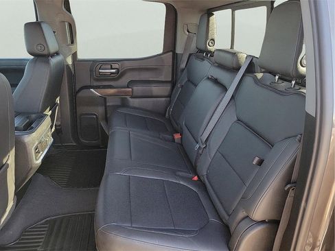 Used 2019 GMC Sierra 1500 SLT image 13