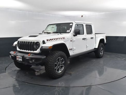 New 2025 Jeep Gladiator Mojave w/ Safety Group image 4