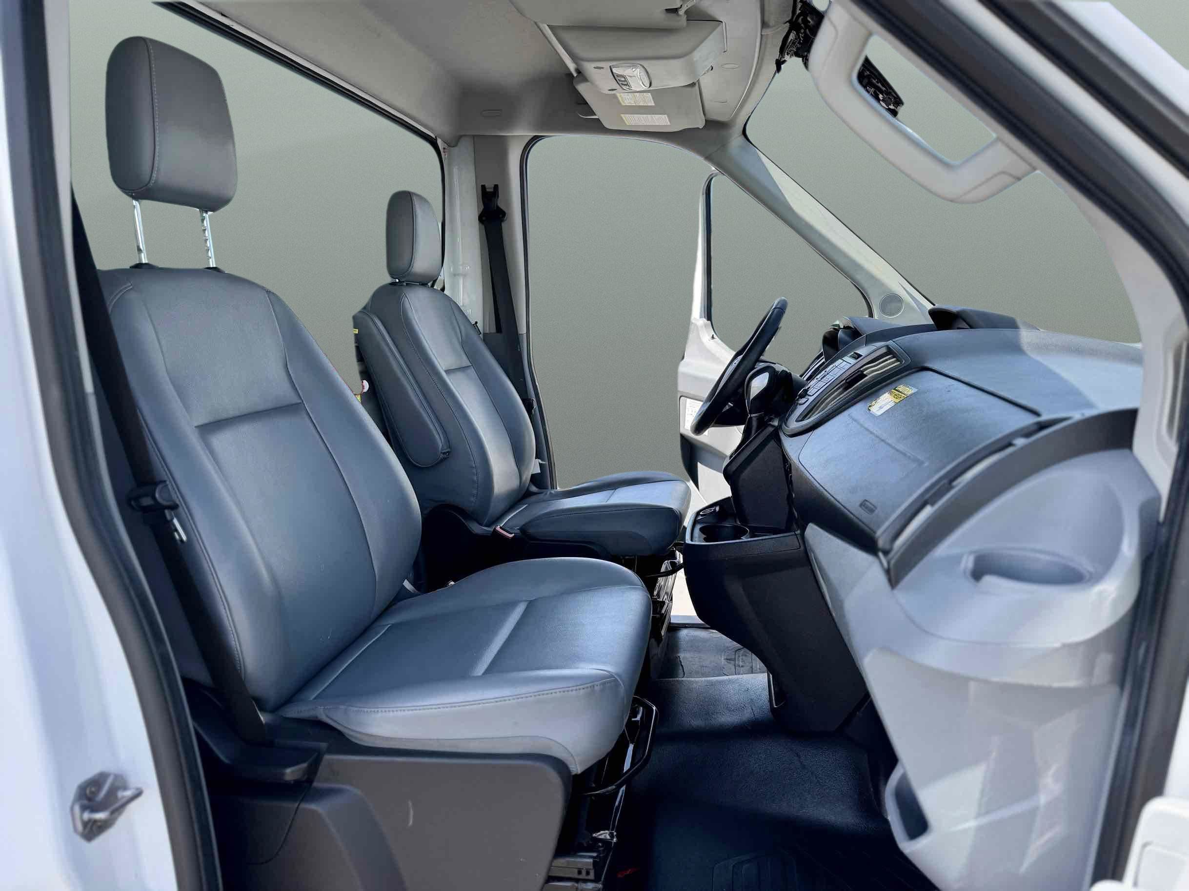 Used 2019 Ford Transit 350 156 DRW RWD image 13