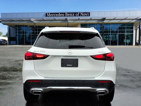 Certified 2025 Mercedes-Benz GLA 250 4MATIC image 4