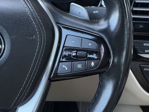Used 2020 BMW 530i w/ Executive Package RWD image 14